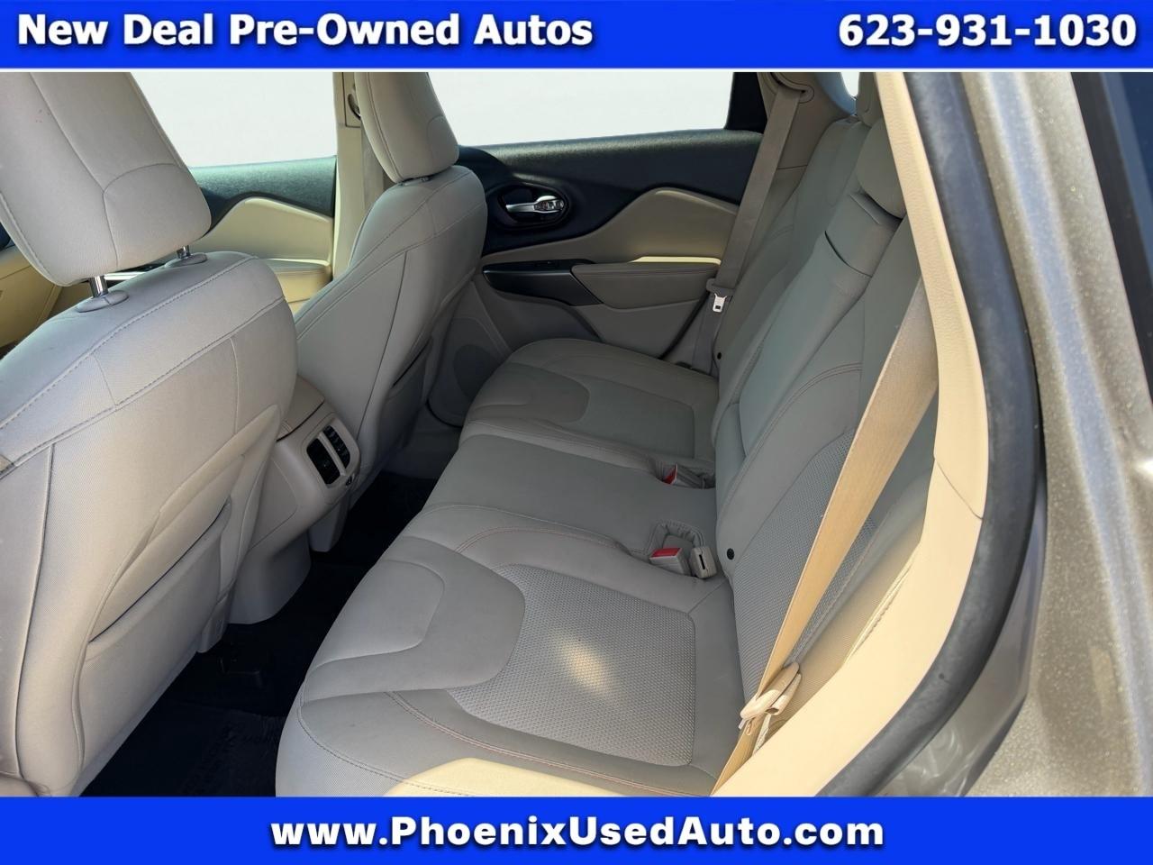Jeep Cherokee Latitude FWD 2019