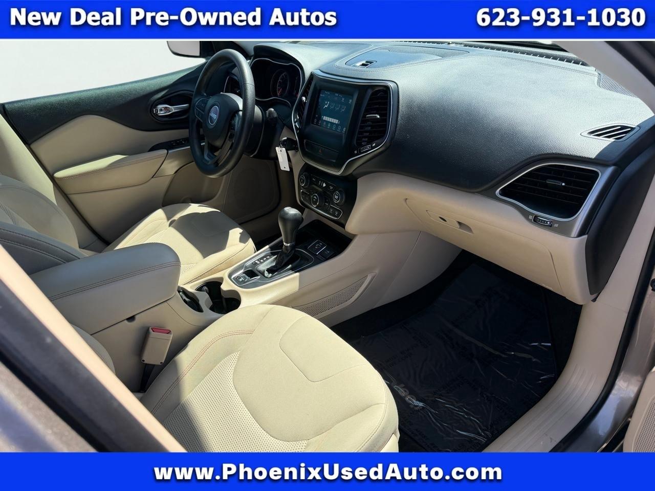 Jeep Cherokee Latitude FWD 2019
