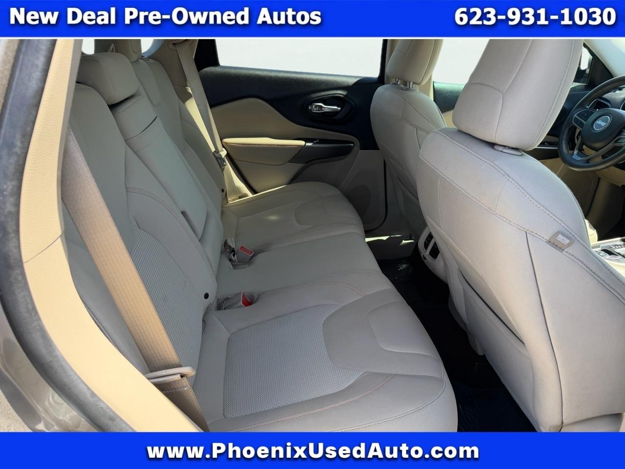 Jeep Cherokee Latitude FWD 2019