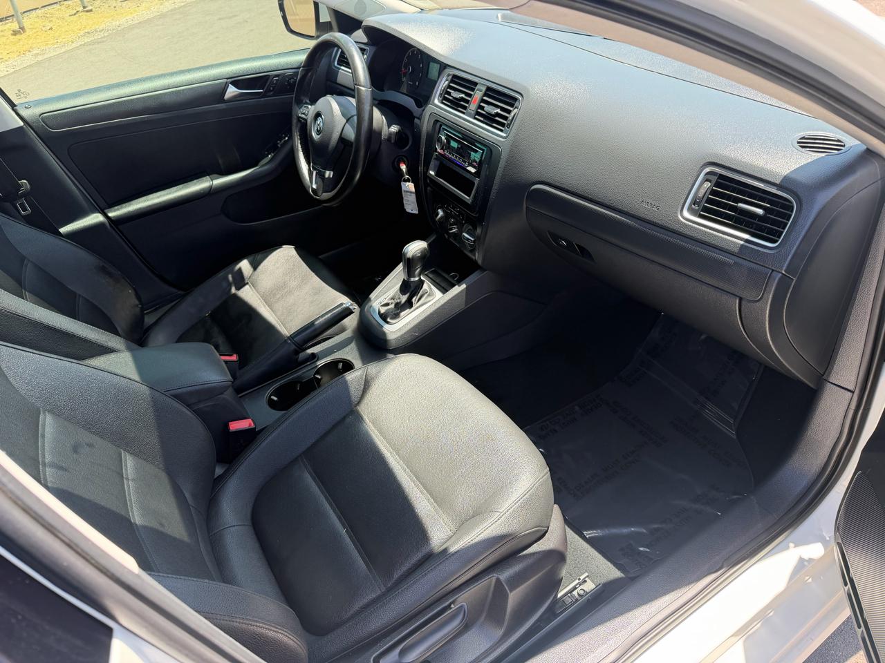 Volkswagen Jetta SE PZEV 2011