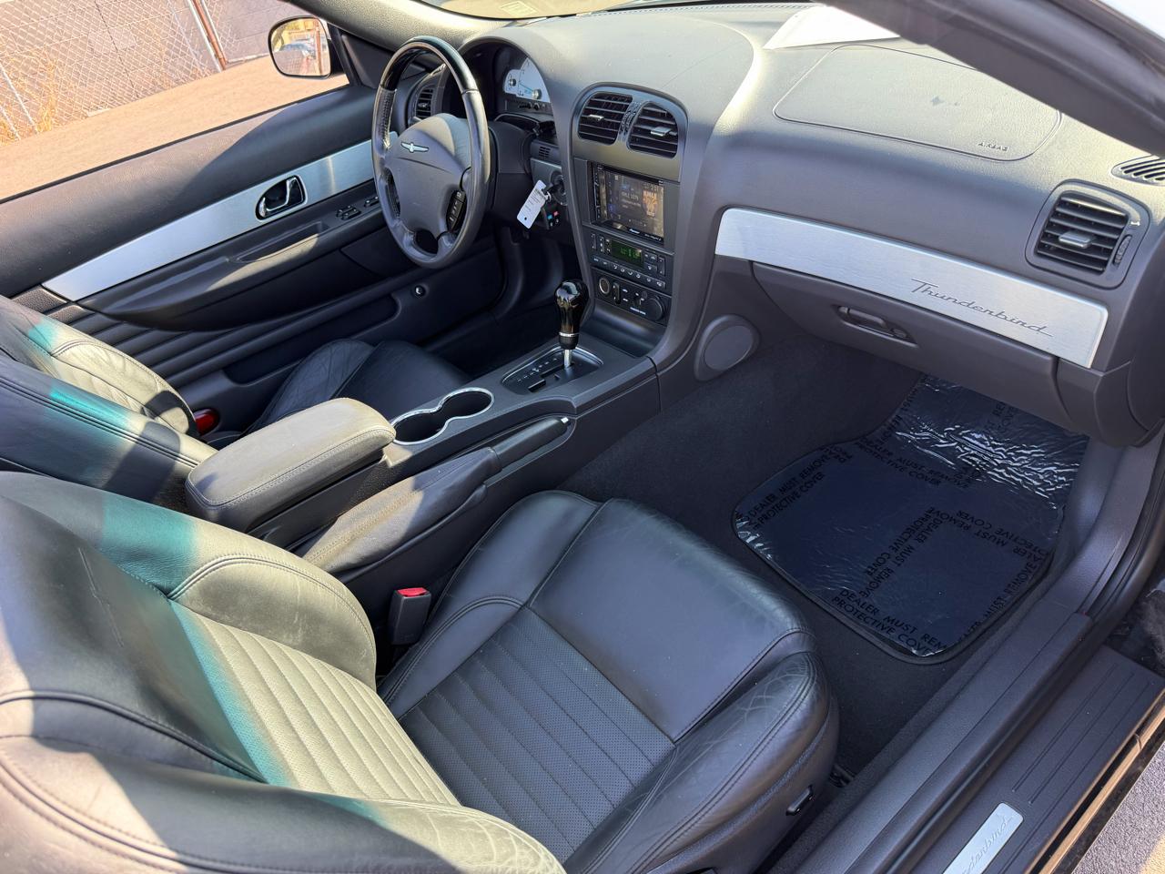 Ford Thunderbird Deluxe 2002
