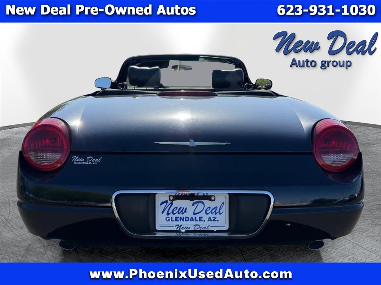 Ford Thunderbird Deluxe 2002