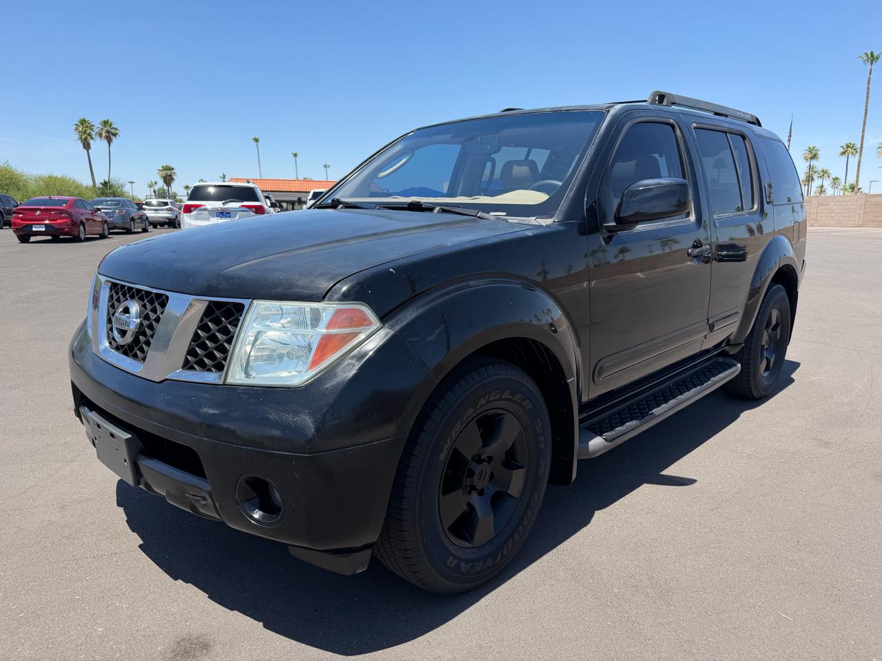 Nissan Pathfinder LE 2WD 2006
