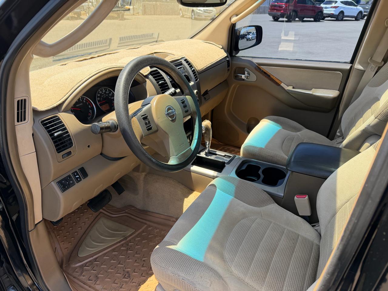 Nissan Pathfinder LE 2WD 2006