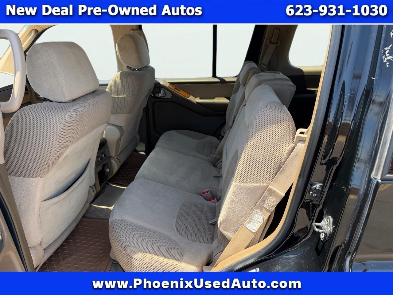 Nissan Pathfinder LE 2WD 2006