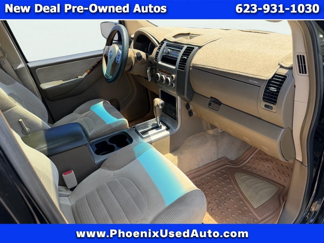 Nissan Pathfinder LE 2WD 2006