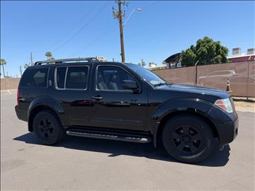 2006 Nissan Pathfinder LE 2WD