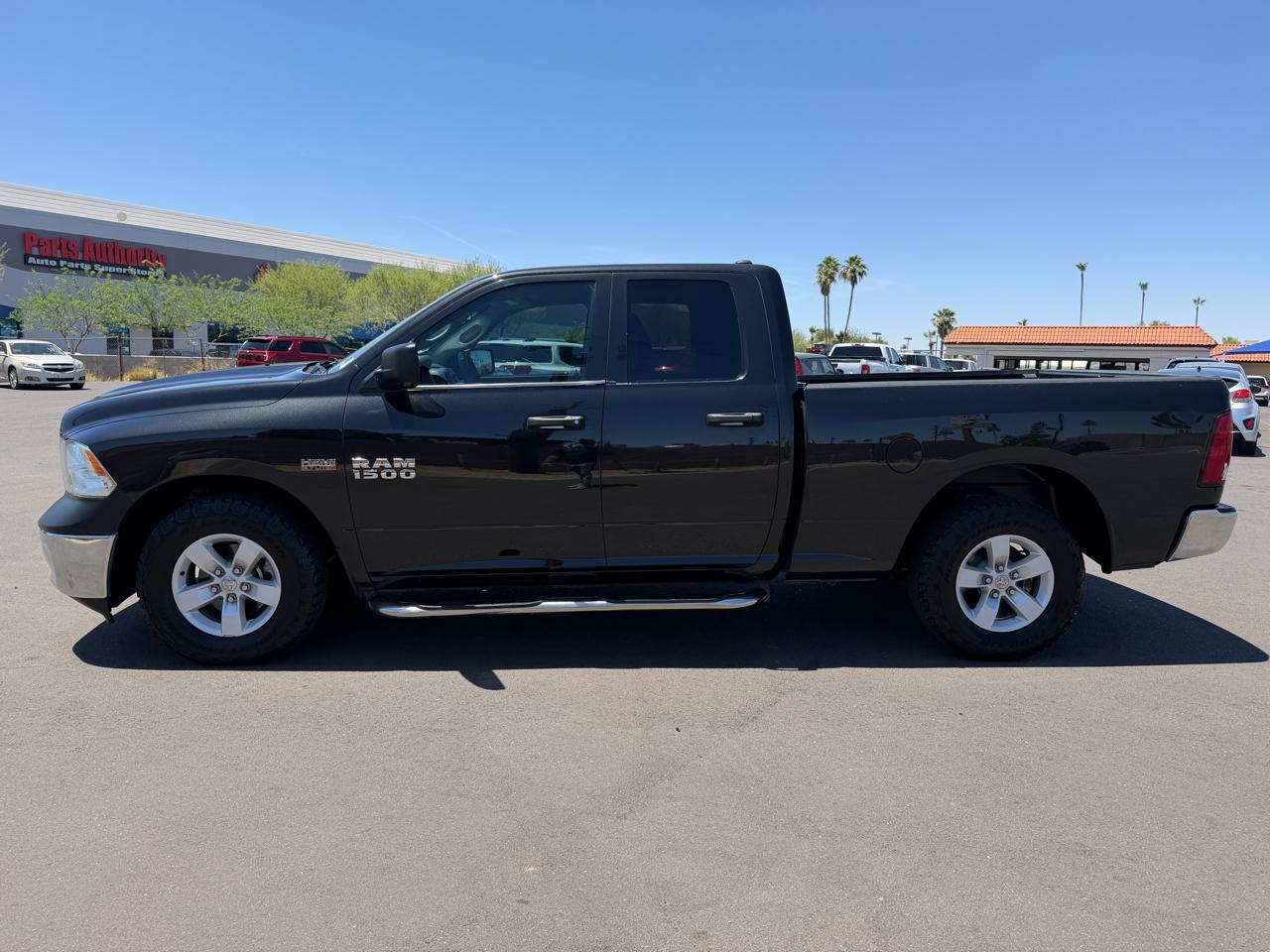 RAM 1500 2WD Crew Cab 140.5" Tradesman 2016