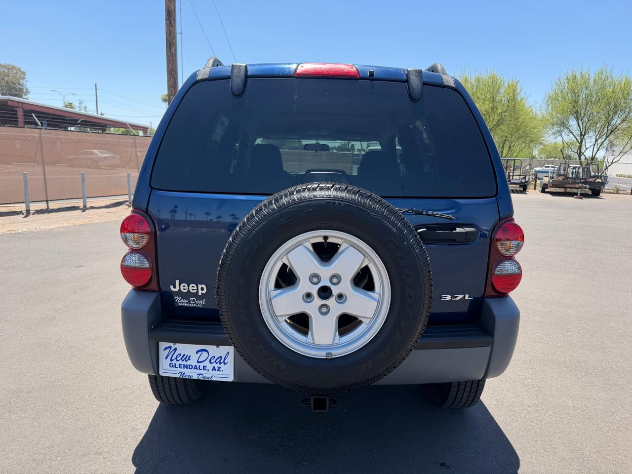 Jeep Liberty Sport 2WD 2005