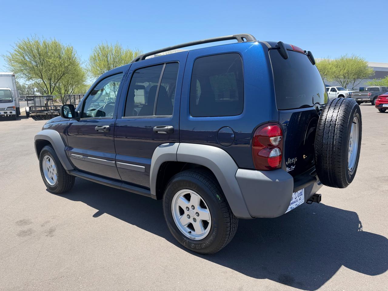 Jeep Liberty Sport 2WD 2005
