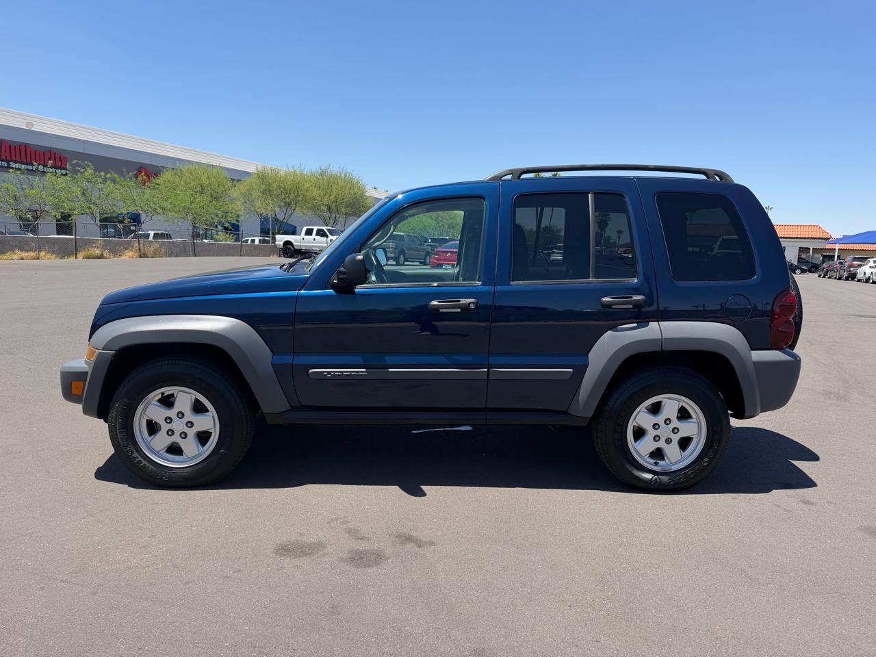 Jeep Liberty Sport 2WD 2005