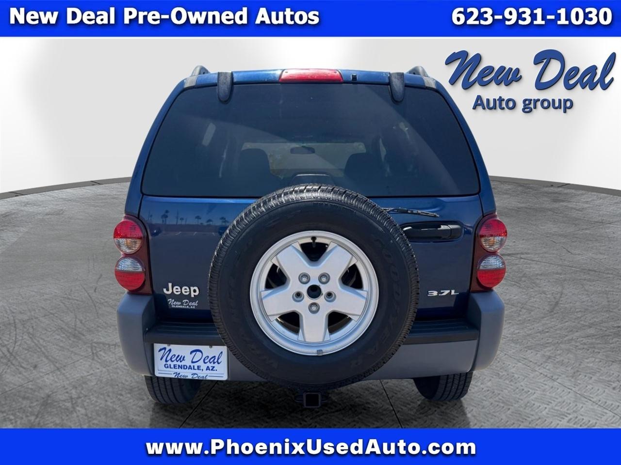 Jeep Liberty Sport 2WD 2005