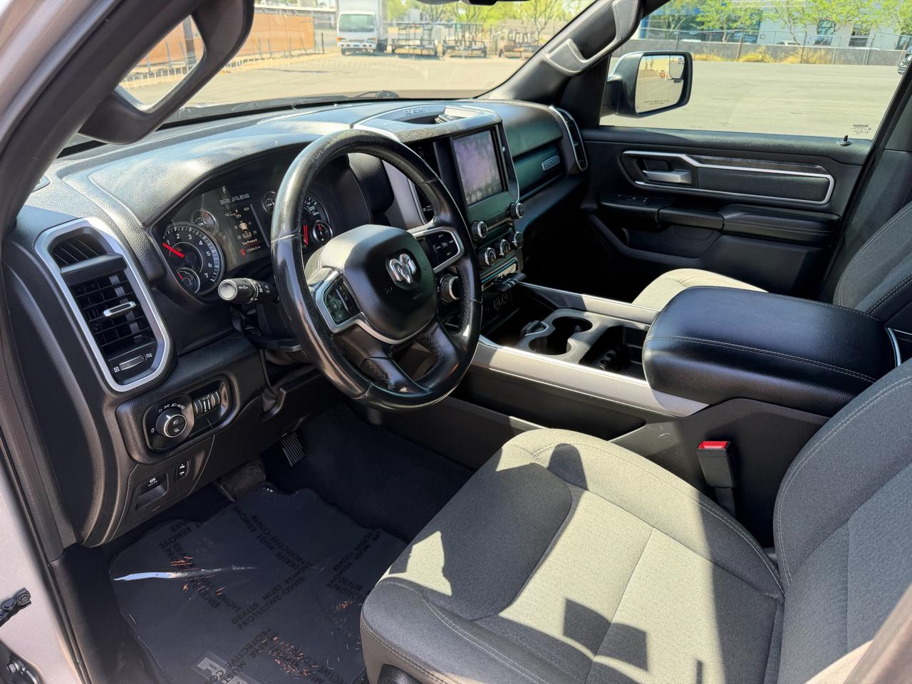 RAM 1500 Big Horn Crew Cab SWB 4WD 2019