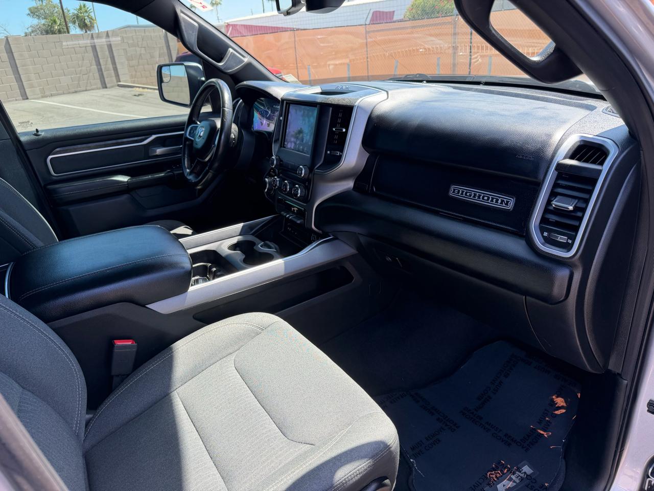 RAM 1500 Big Horn Crew Cab SWB 4WD 2019
