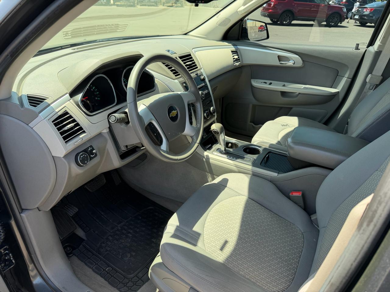 Chevrolet Traverse LS AWD w/PDC 2011