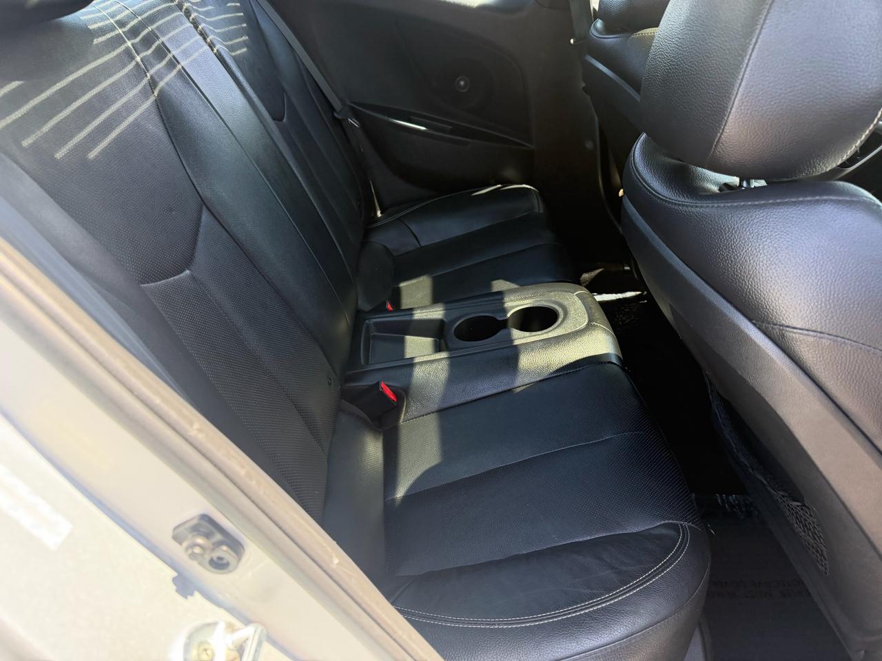 Hyundai Veloster Turbo 6MT 2015