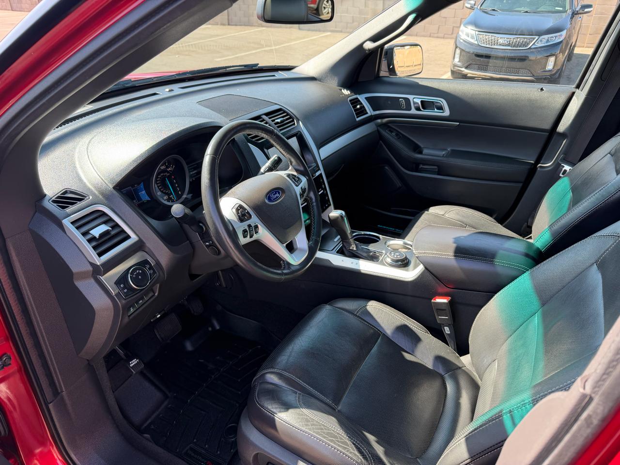 Ford Explorer Sport 4WD 2013