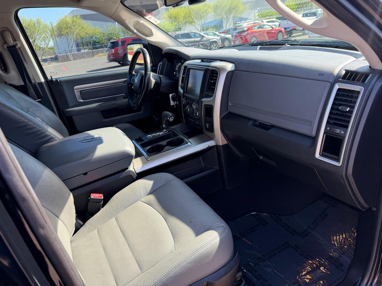 RAM 1500 2WD Crew Cab 140.5" Big Horn 2013