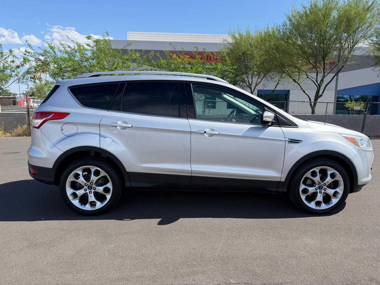 Ford Escape Titanium FWD 2016