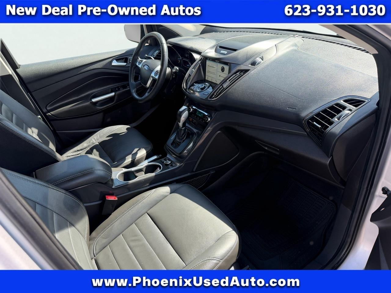 Ford Escape Titanium FWD 2016