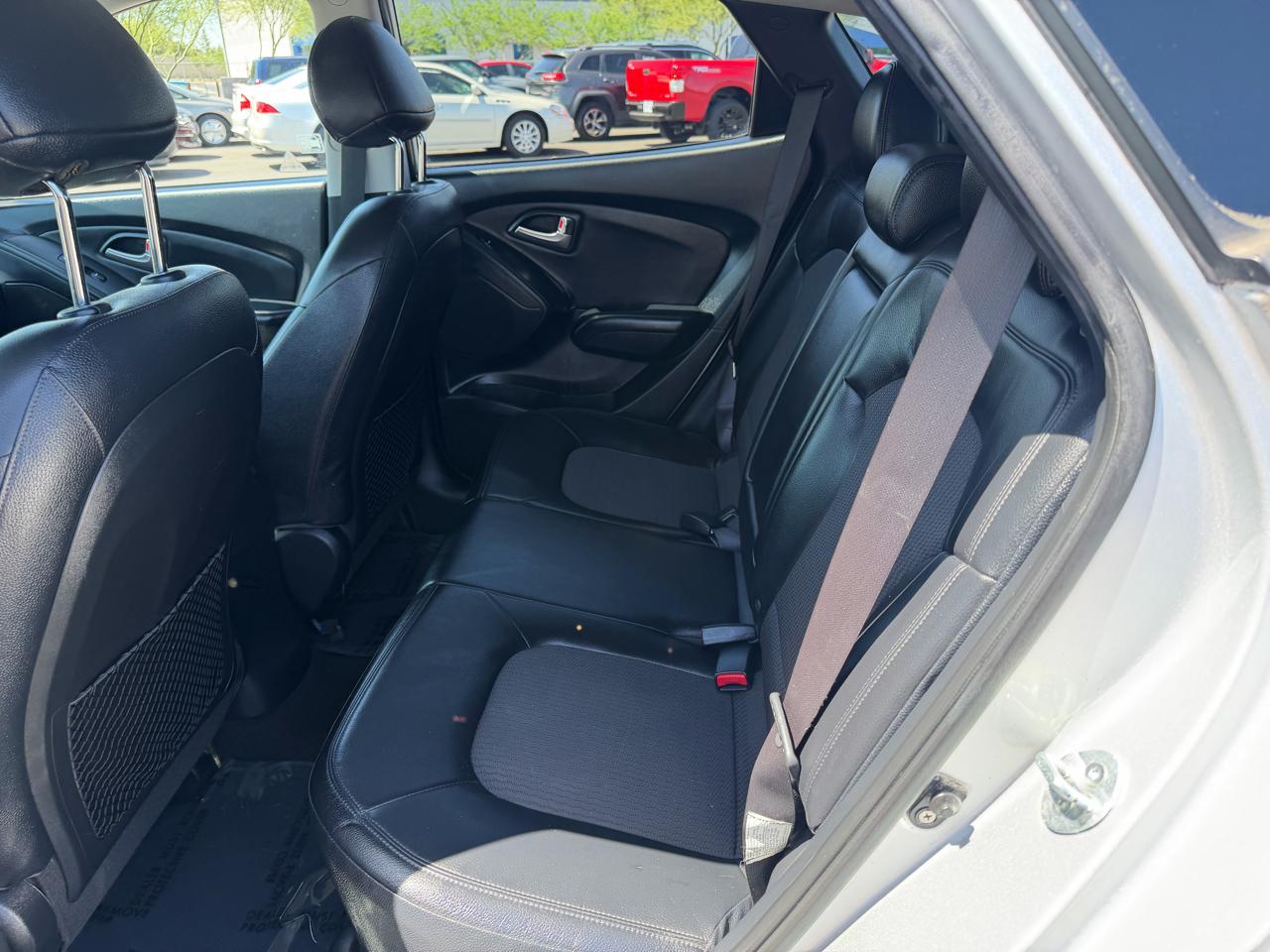 Hyundai Tucson Limited Auto AWD 2011