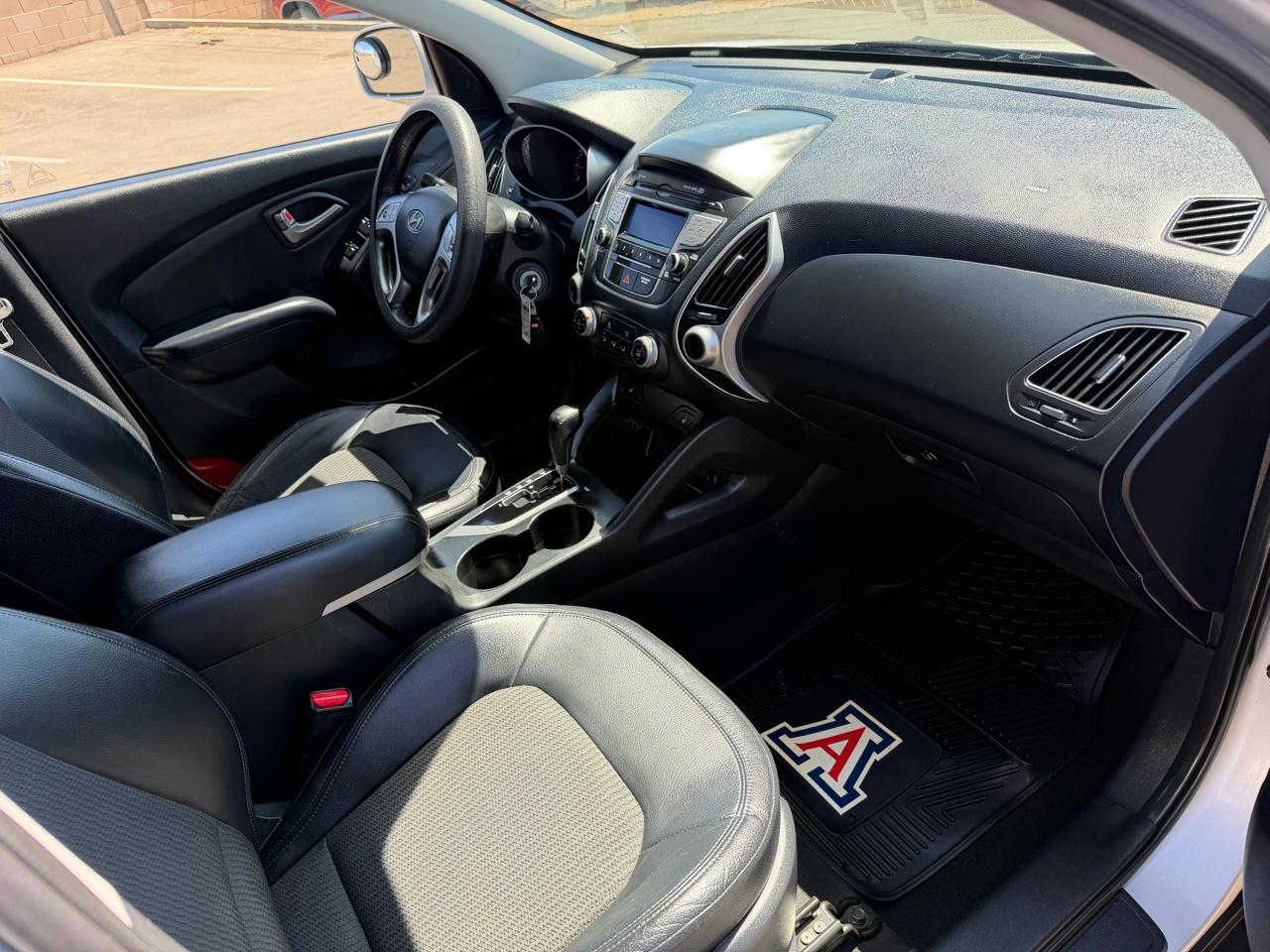 Hyundai Tucson Limited Auto AWD 2011