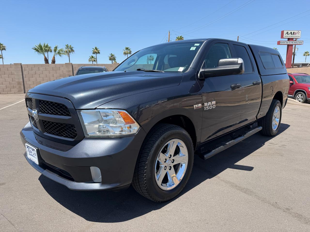 RAM 1500 2WD Crew Cab 140.5" Express 2016