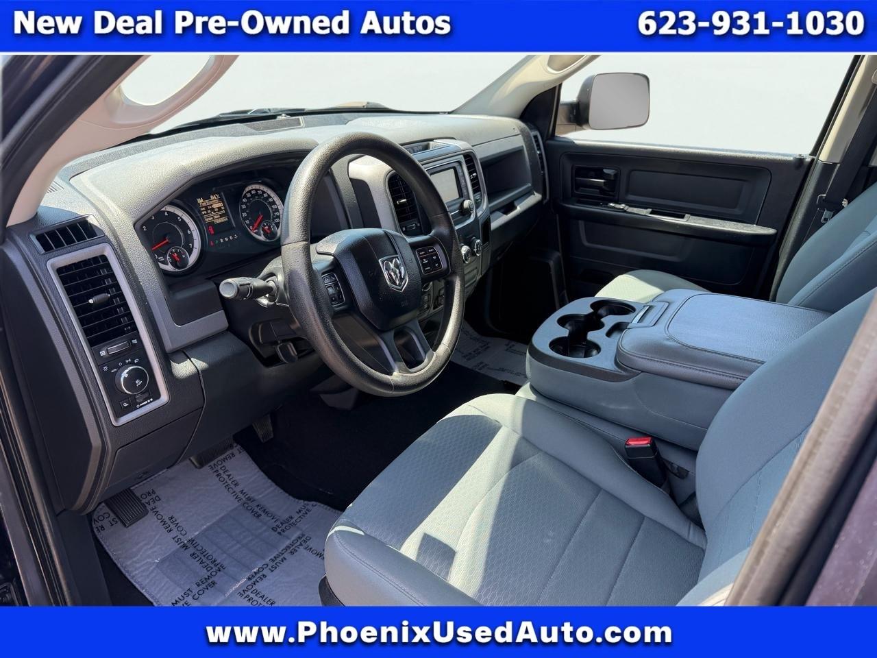 RAM 1500 2WD Crew Cab 140.5" Express 2016
