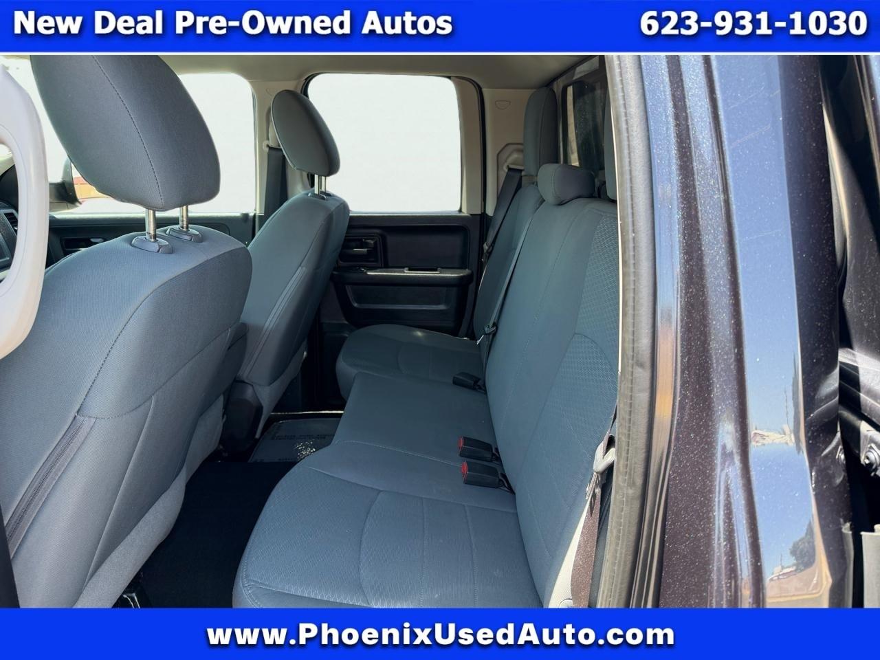 RAM 1500 2WD Crew Cab 140.5" Express 2016