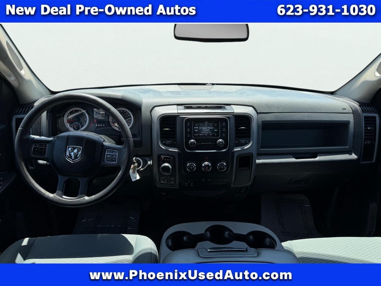 RAM 1500 2WD Crew Cab 140.5" Express 2016