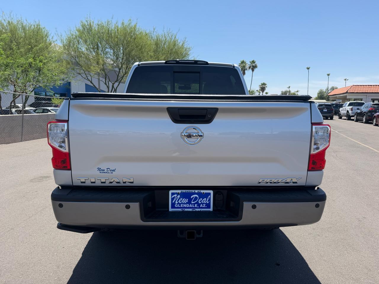 Nissan Titan PRO-4X Crew Cab 4WD 2019