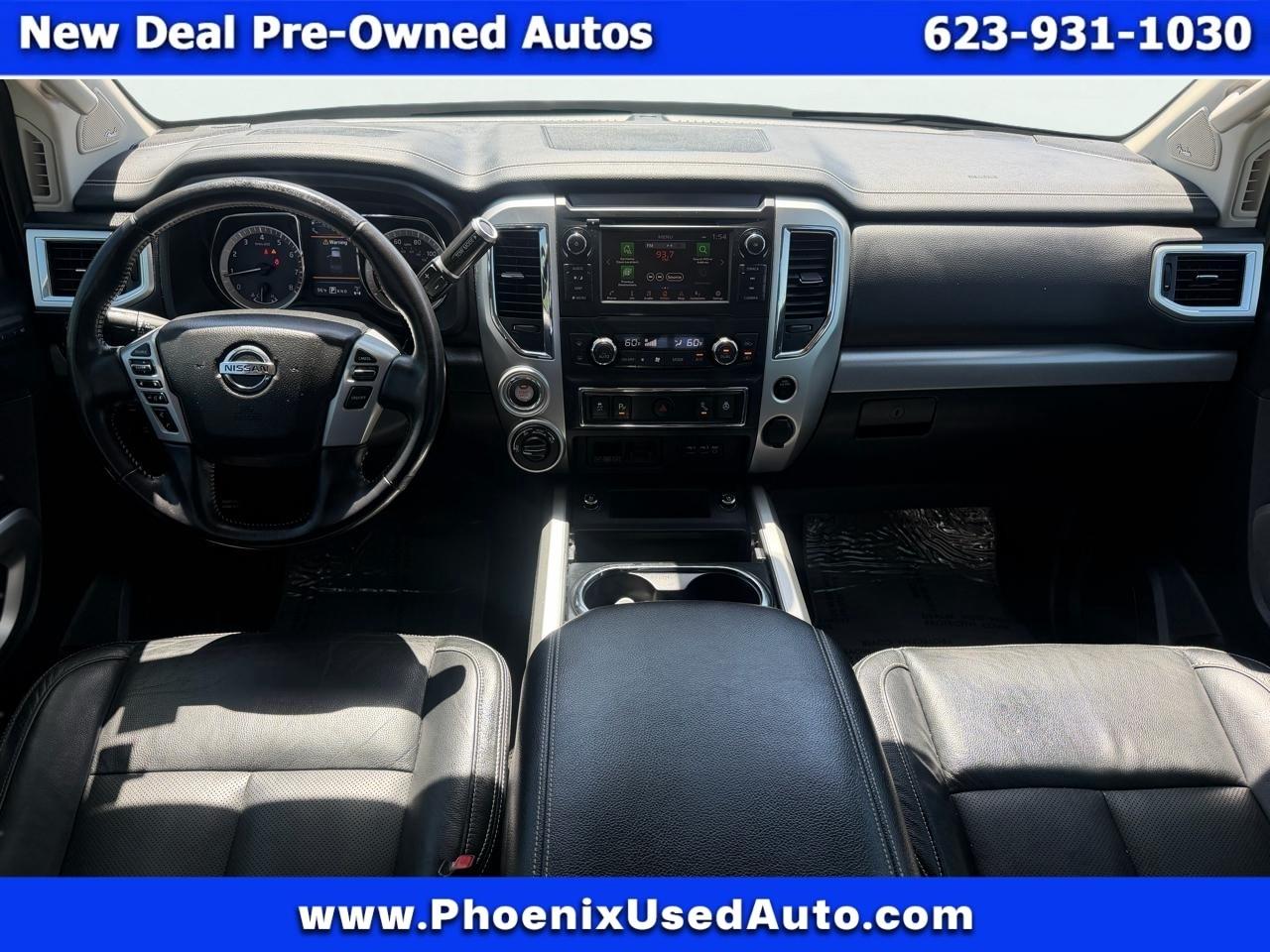 Nissan Titan PRO-4X Crew Cab 4WD 2019