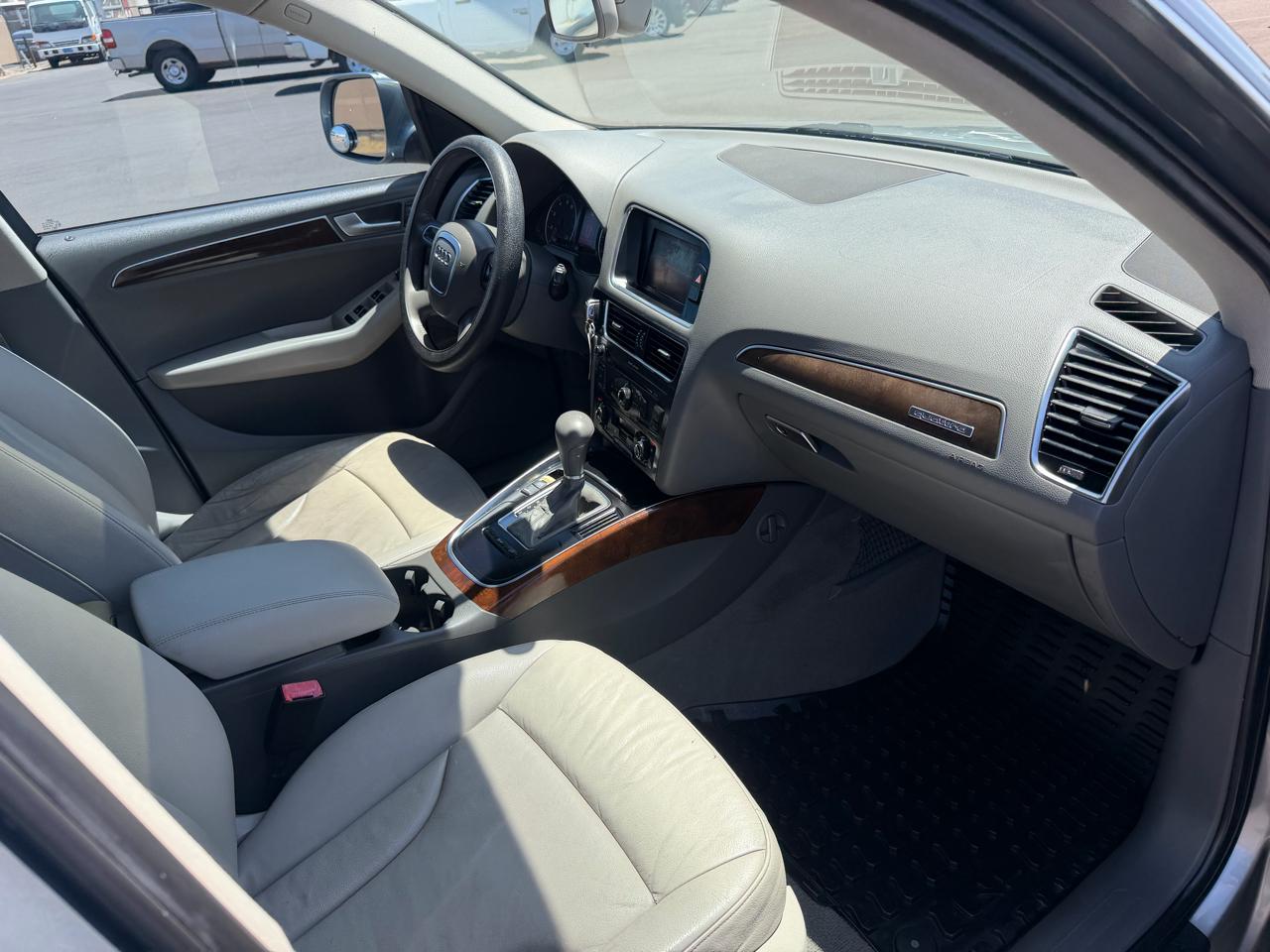 Audi Q5 2.0 quattro Premium 2011