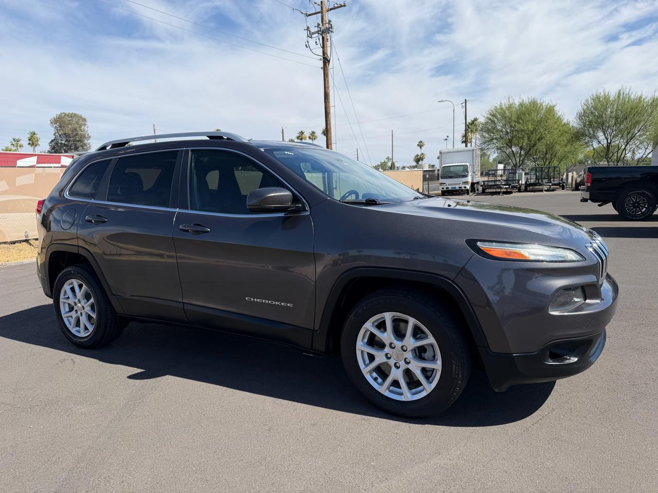 2016 Jeep Cherokee Latitude's photo