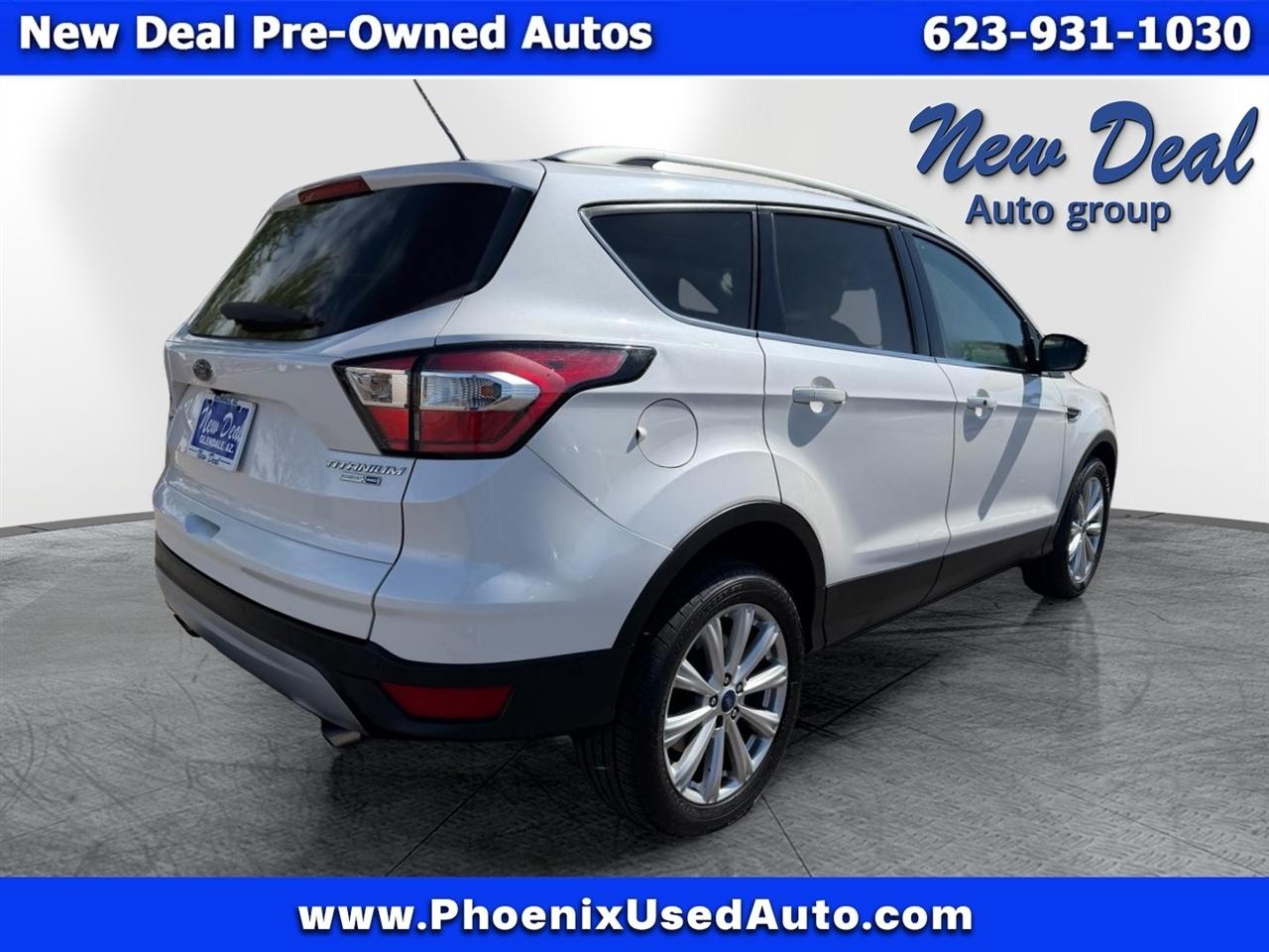 Ford Escape Titanium 4WD 2017