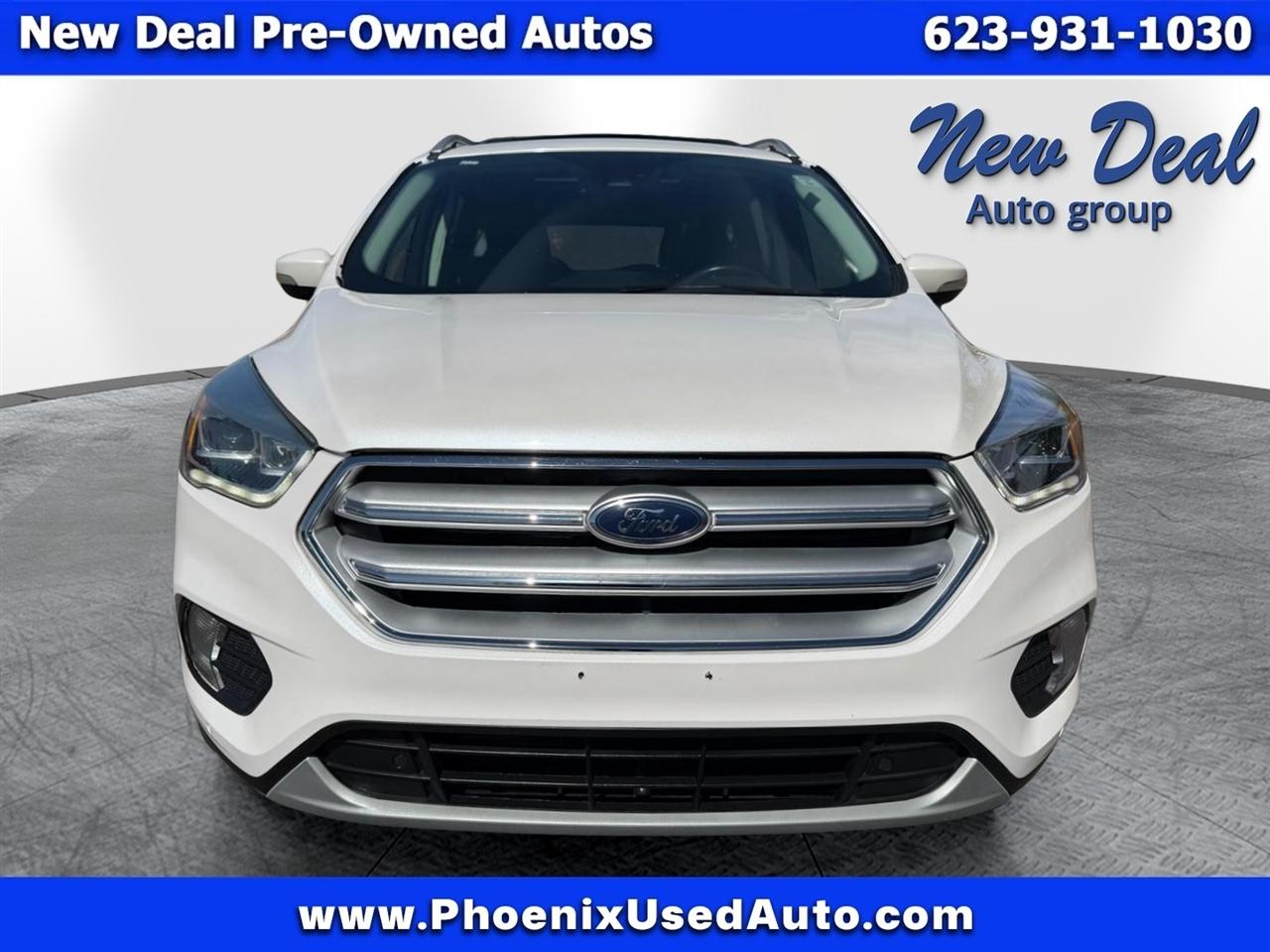 Ford Escape Titanium 4WD 2017