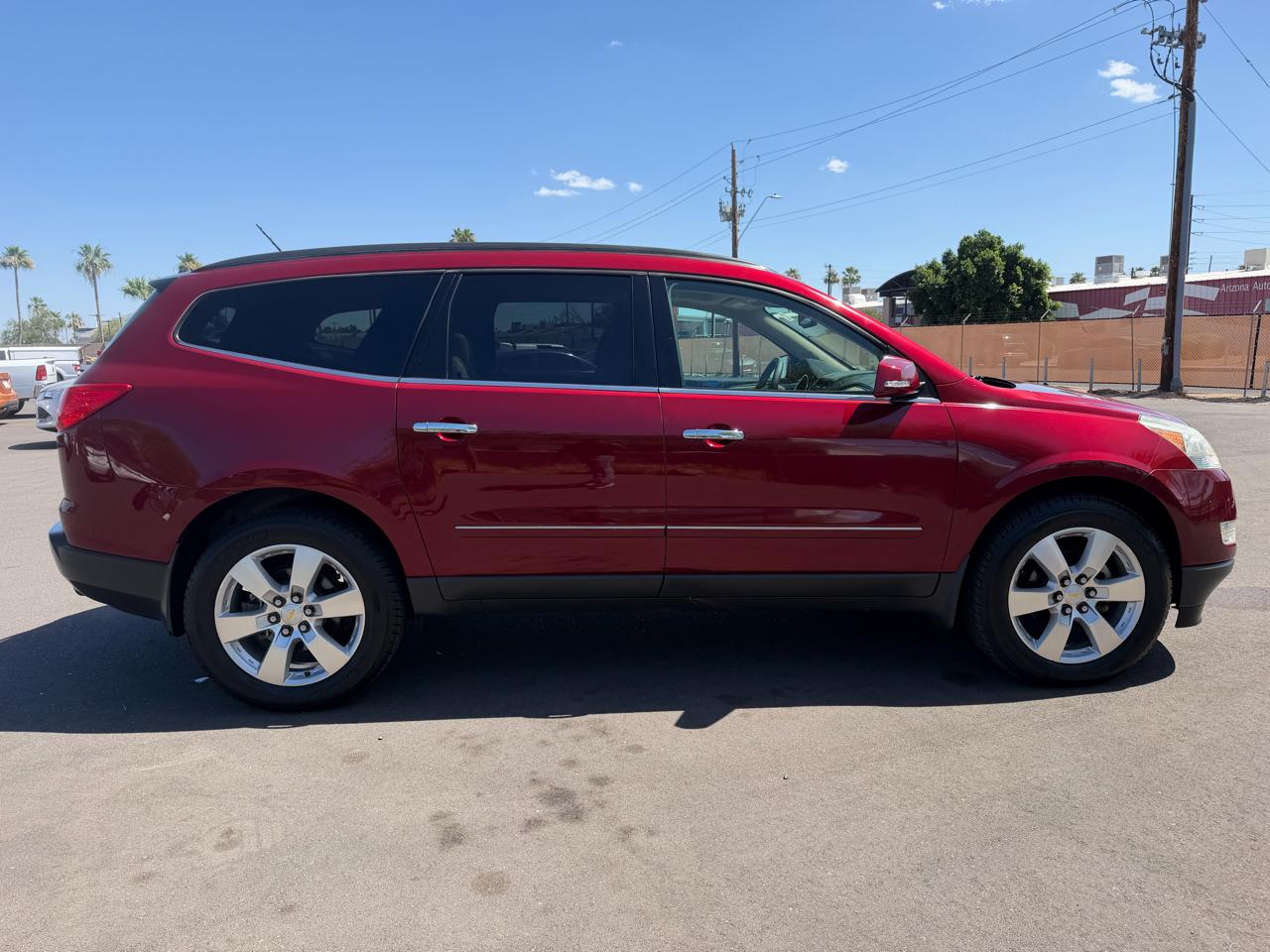Chevrolet Traverse LTZ FWD 2010