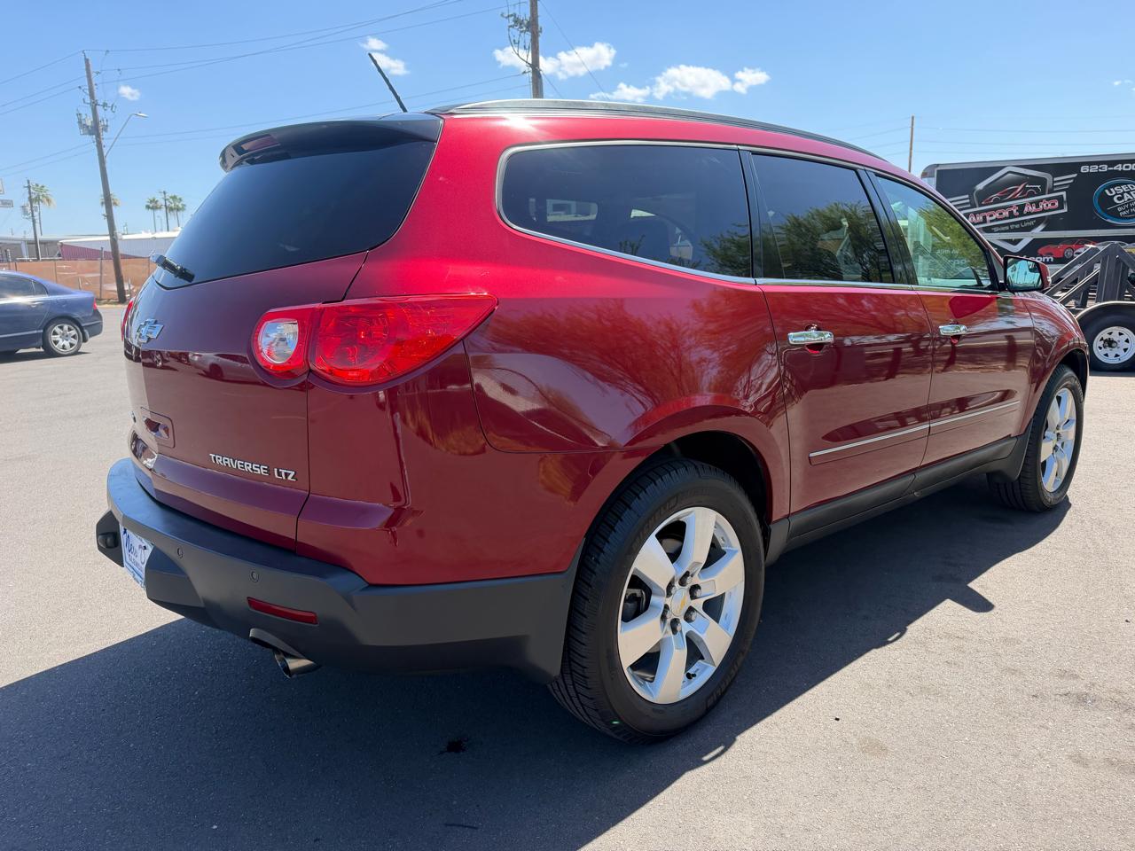 Chevrolet Traverse LTZ FWD 2010