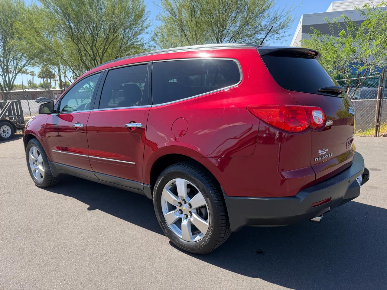 Chevrolet Traverse LTZ FWD 2010