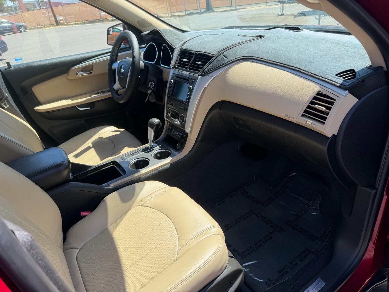Chevrolet Traverse LTZ FWD 2010
