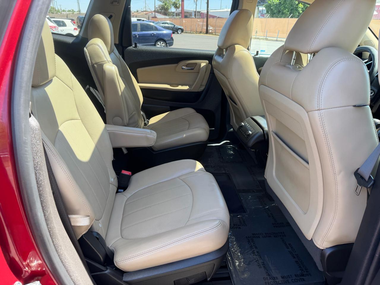 Chevrolet Traverse LTZ FWD 2010