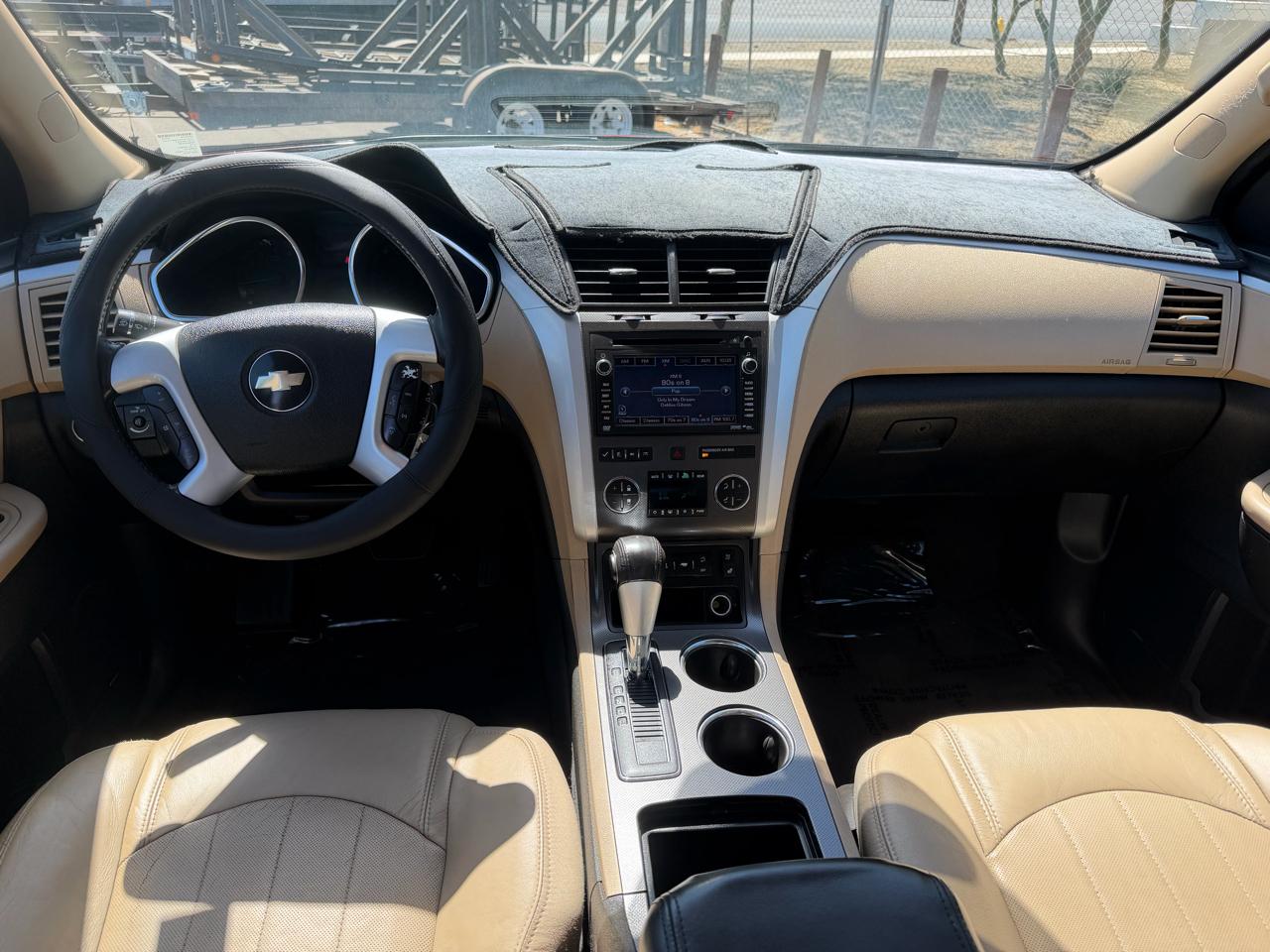Chevrolet Traverse LTZ FWD 2010