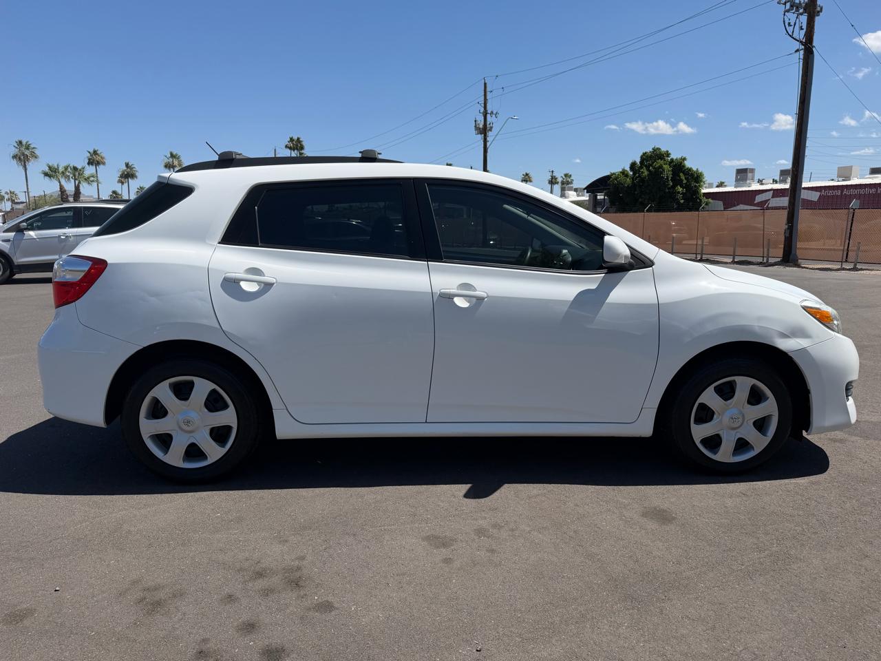 Toyota Matrix Base 4-Speed AT 2009
