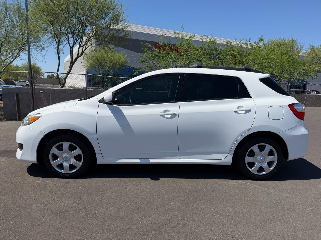 Toyota Matrix Base 4-Speed AT 2009