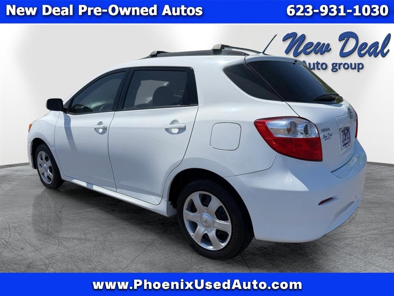 Toyota Matrix Base 4-Speed AT 2009