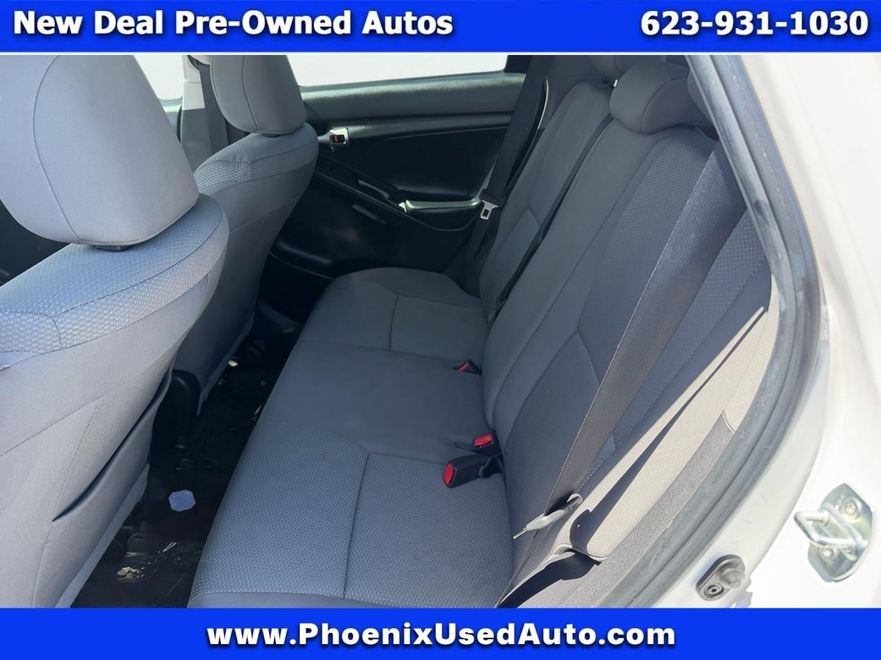 Toyota Matrix Base 4-Speed AT 2009