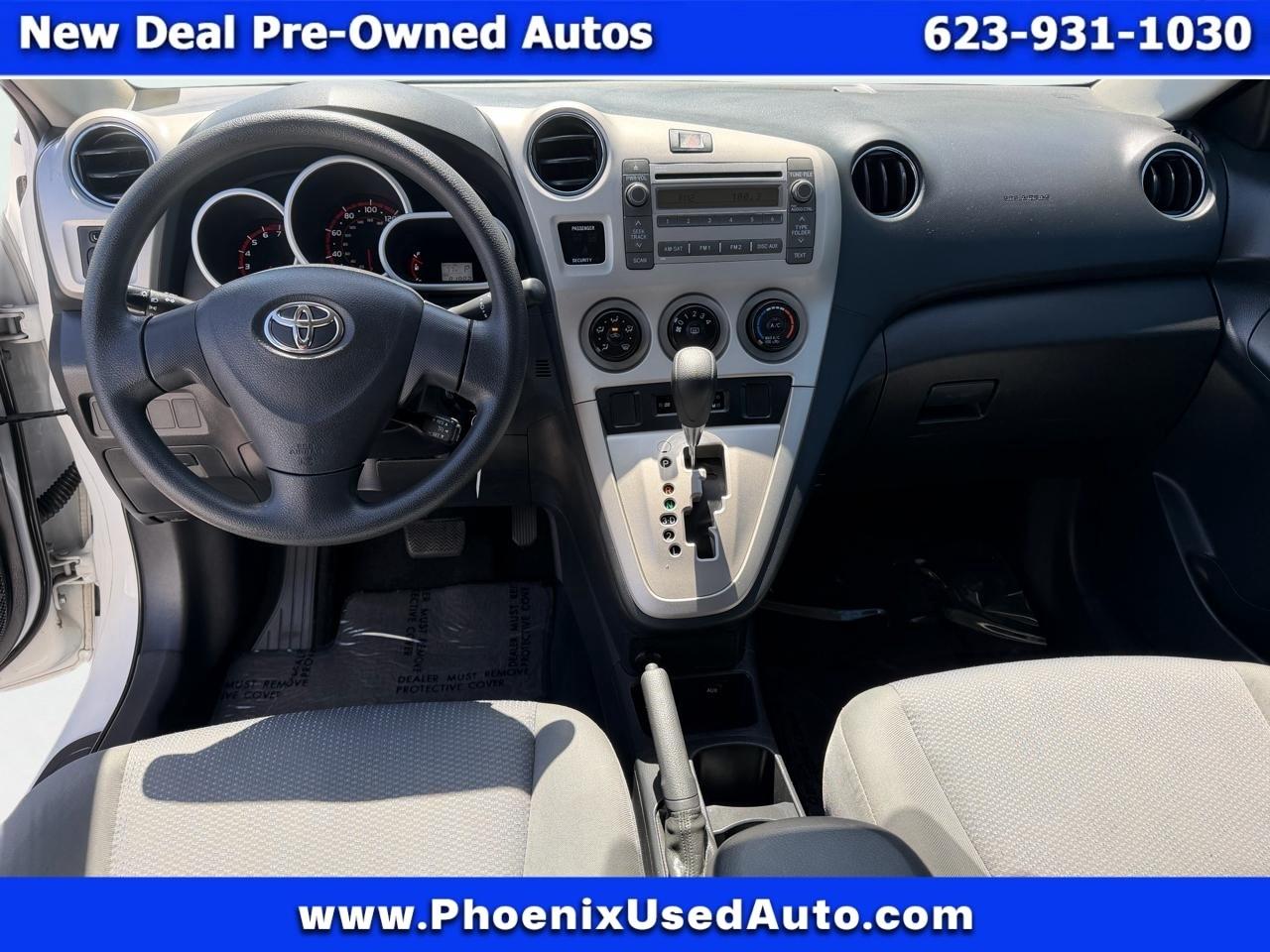 Toyota Matrix Base 4-Speed AT 2009