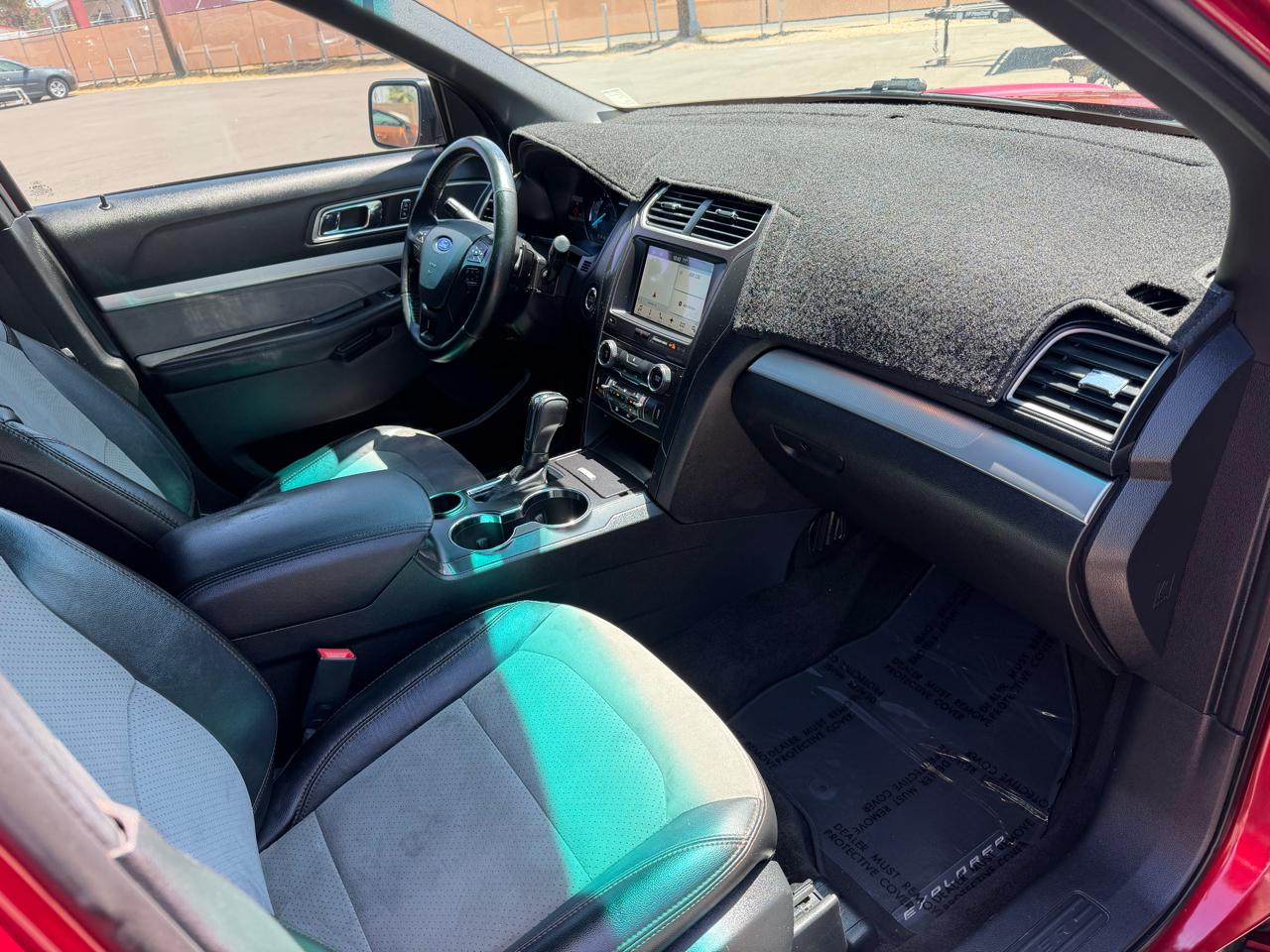 Ford Explorer 4dr XLT 2017