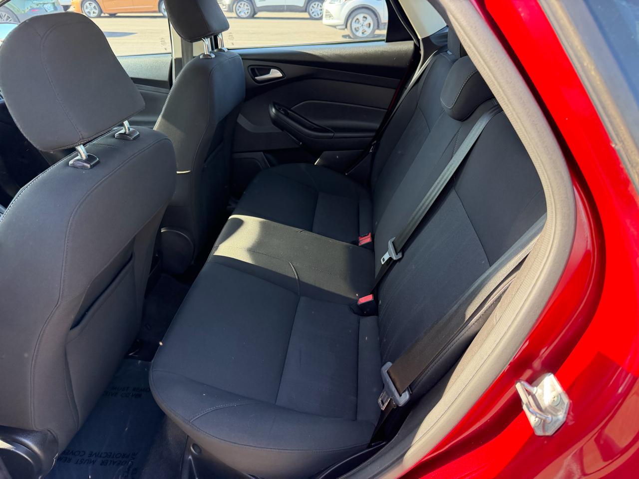Ford Focus SE Sedan 2015