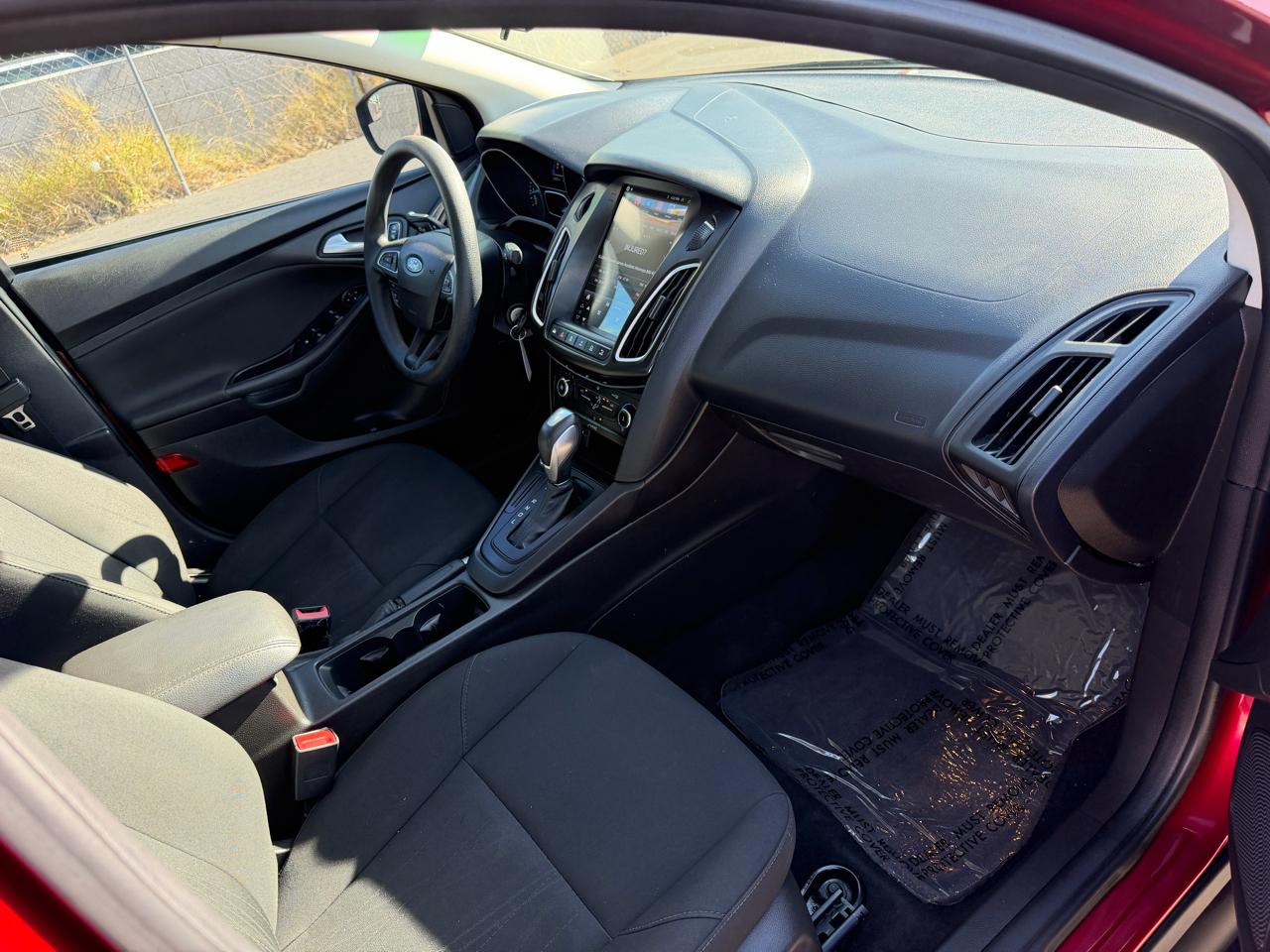 Ford Focus SE Sedan 2015